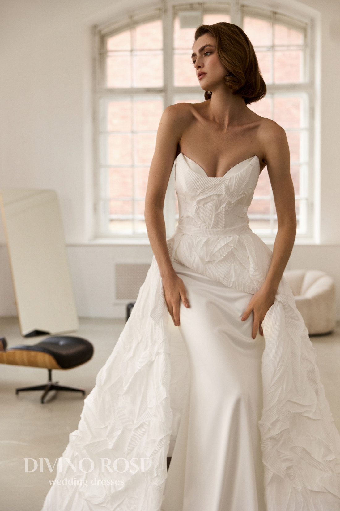 Everest_with_train-2000-1